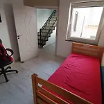 Charming T5 With Garden And Terrace